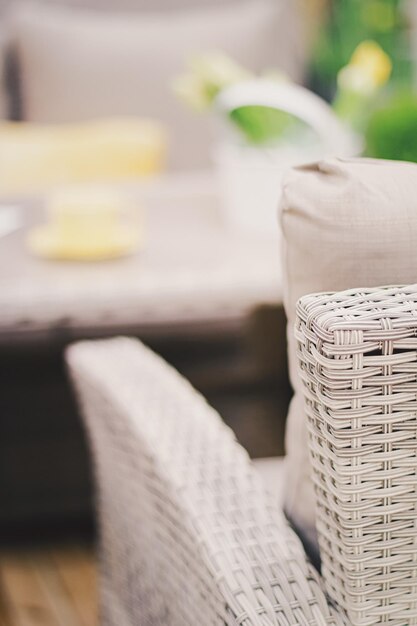 Luxury outdoor furniture newsletter translation